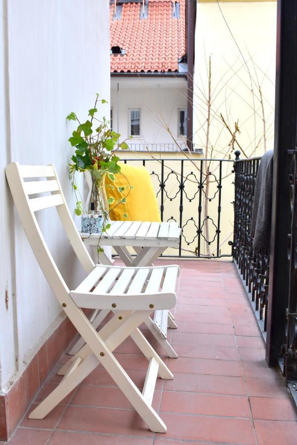 Apartment Lesser Town! Prag Dış mekan fotoğraf