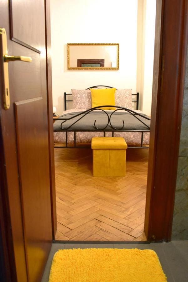 Apartment Lesser Town! Prag Dış mekan fotoğraf
