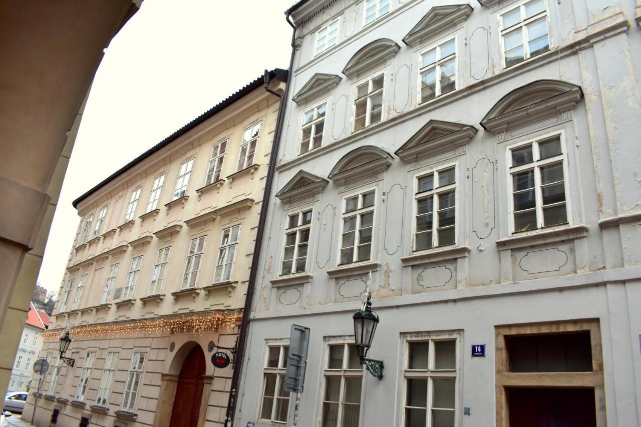 Apartment Lesser Town! Prag Dış mekan fotoğraf